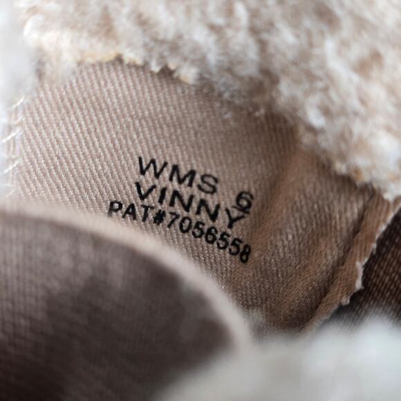 Dolce Vita Lug Sole Chelsea Boots Faux Suede Sherpa Trim Platform Ankle Booties - Picture 8 of 11